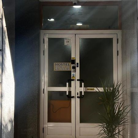 Hostel Estrella 20 Madrid Kültér fotó