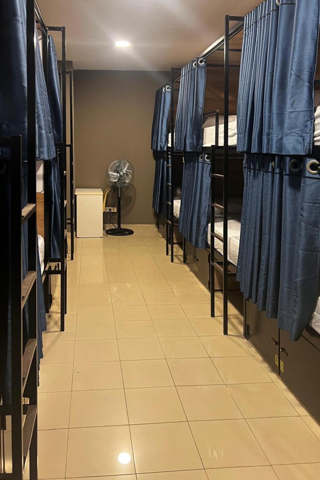 Hostel Estrella 20 Madrid Kültér fotó